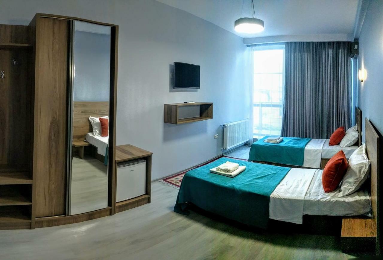 Hotel Canvas Тбілісі Екстер'єр фото